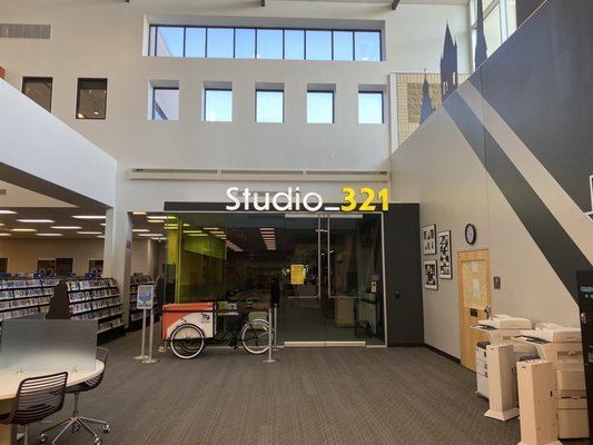 Studio 321